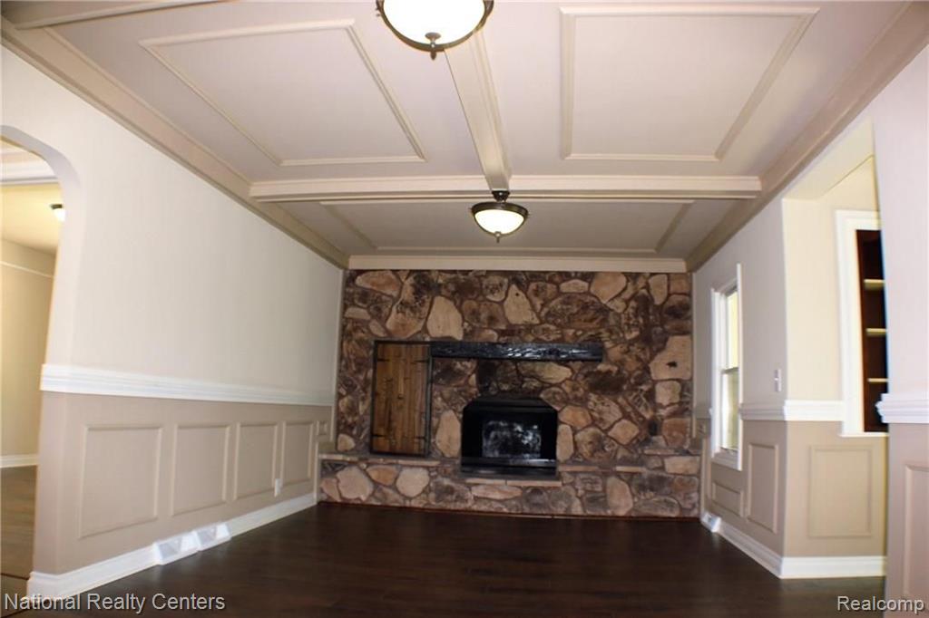 1150 Bangor Road Waterford, MI 48328 - Photo 9 of 14
