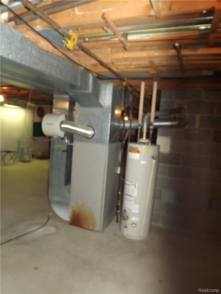 462 West Maryknoll Road Rochester, MI 48309 - Photo 15 of 15 014.JPG