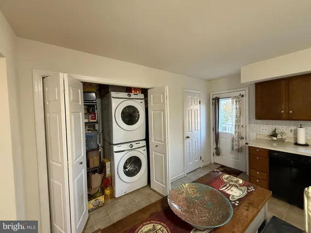 $2,300 | 410 North 5th Avenue, Royersford, PA 19468