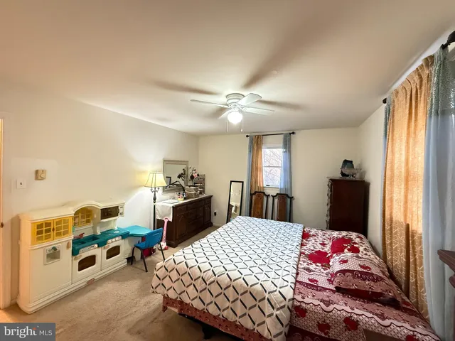 $2,300 | 410 North 5th Avenue, Royersford, PA 19468