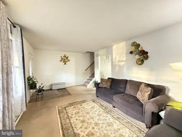 $2,300 | 410 North 5th Avenue, Royersford, PA 19468