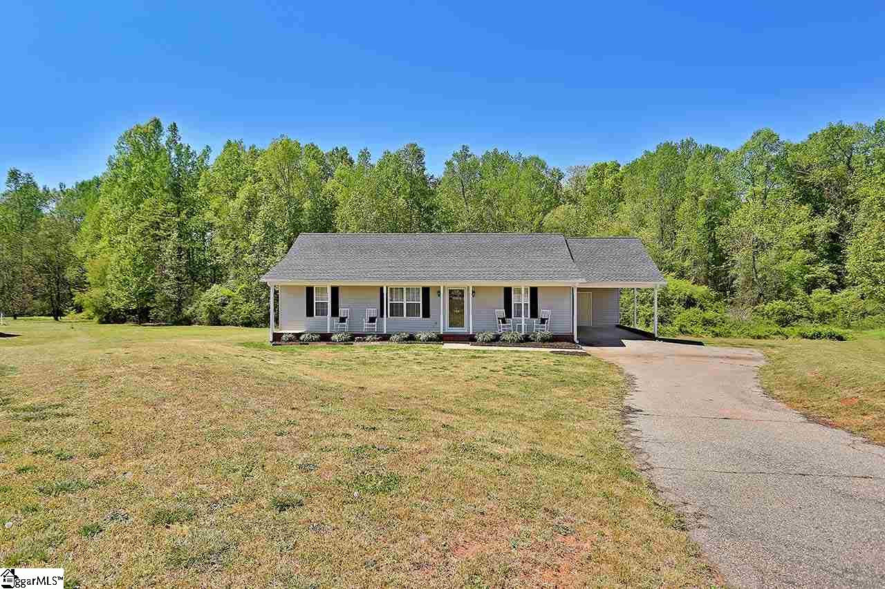 284 Rigs Drive Boiling Springs, SC 29316 - Photo 2 of 36