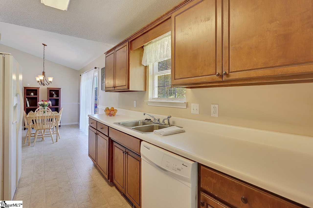 284 Rigs Drive Boiling Springs, SC 29316 - Photo 18 of 36