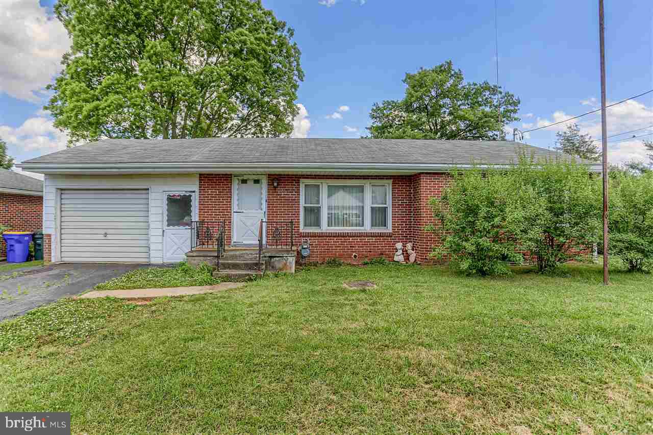 2020 Poplars Road York, PA 17408 - Photo 1 of 23 Gallery Image 1