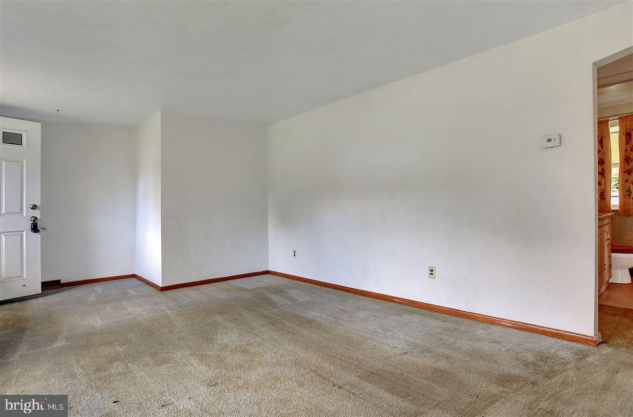 2020 Poplars Road York, PA 17408 - Photo 9 of 23 Gallery Image 9