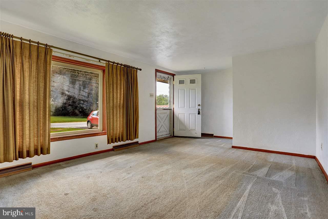 2020 Poplars Road York, PA 17408 - Photo 10 of 23 Gallery Image 10