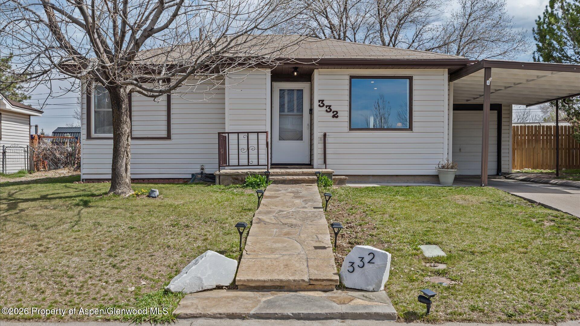 06-332 Elm Ave-6