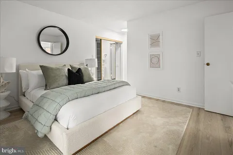 $324,900 | 3150 Covewood Court, Unit L, Falls Church, VA 22042