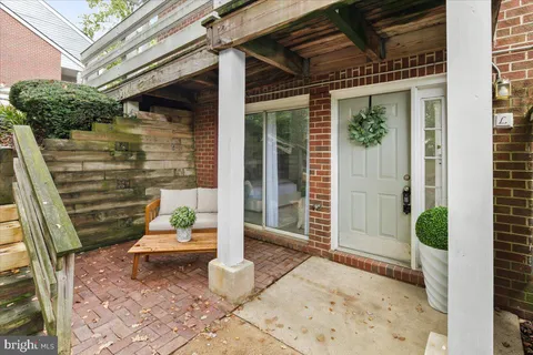 $324,900 | 3150 Covewood Court, Unit L, Falls Church, VA 22042