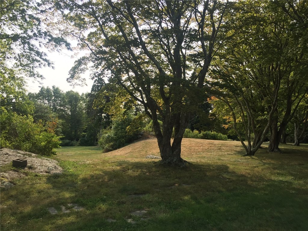 54 Hammersmith Road Newport, RI 02840 - Photo 10 of 17