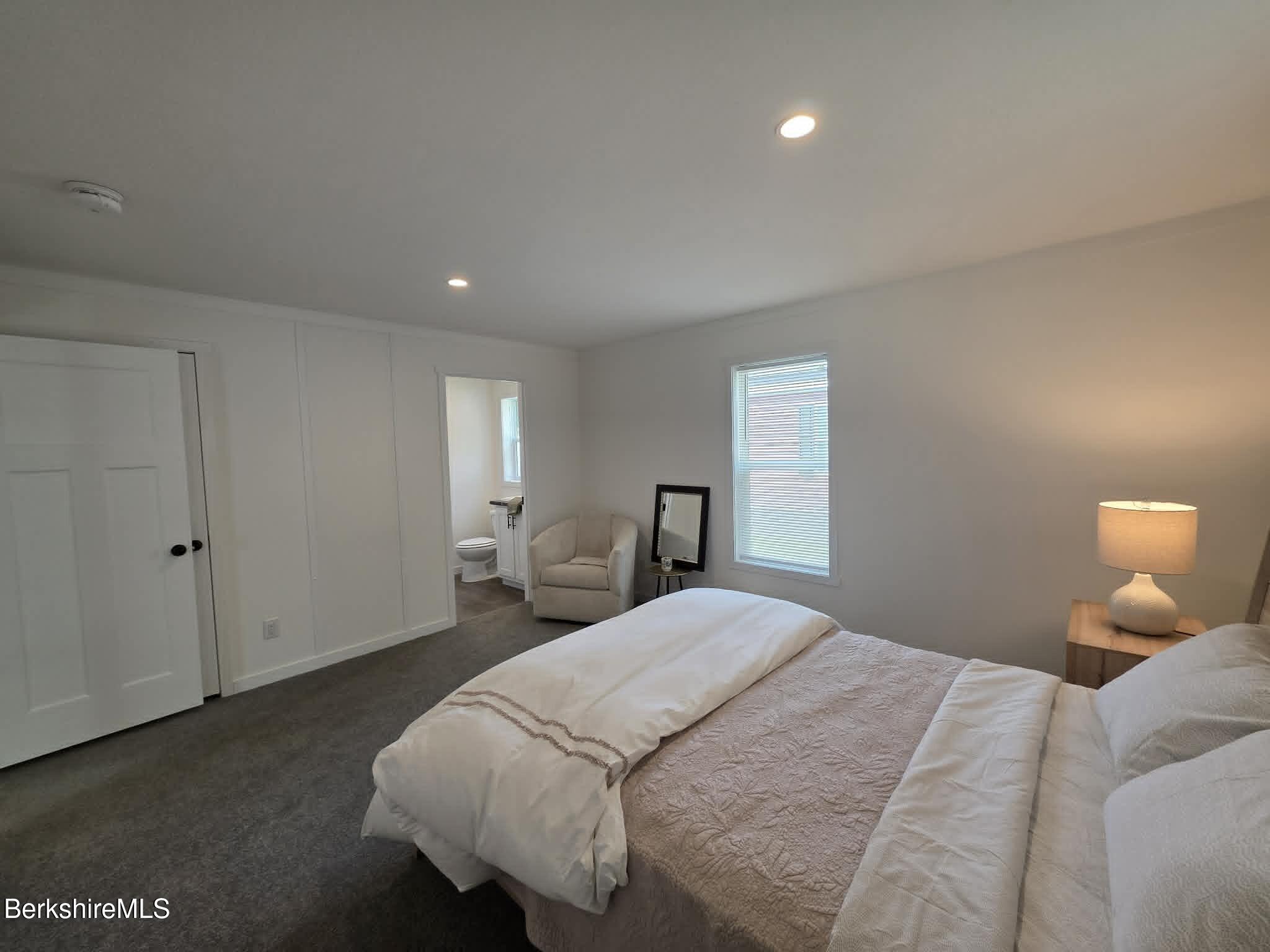 395 Cheshire Road, Unit 113 Pittsfield, MA 01201 - Photo 12 of 20 Primary