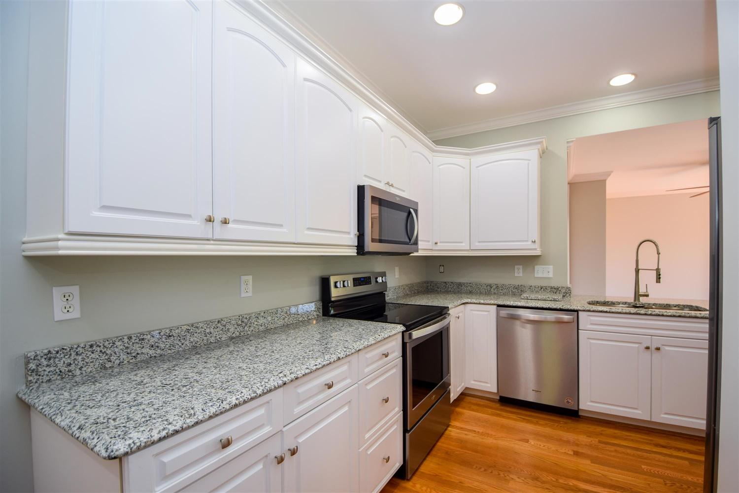 610 Highfield Road Salem, VA 24153 - Photo 9 of 28 09-Photo-9