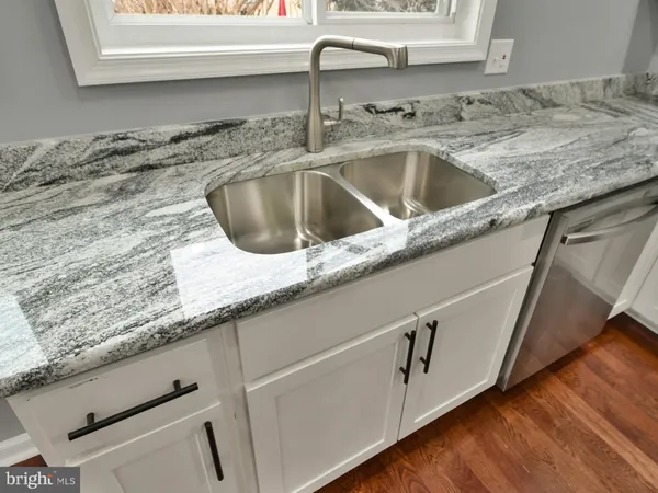 a close view of sink and tap