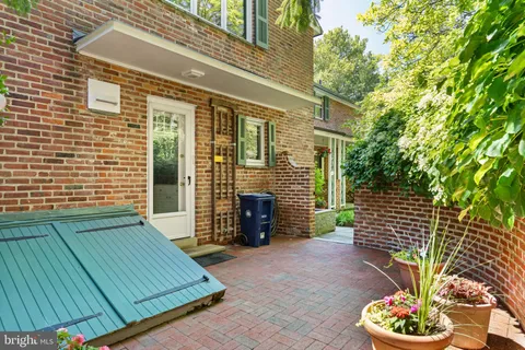 $850,000 | 126 West Gravers Lane, Philadelphia, PA 19118