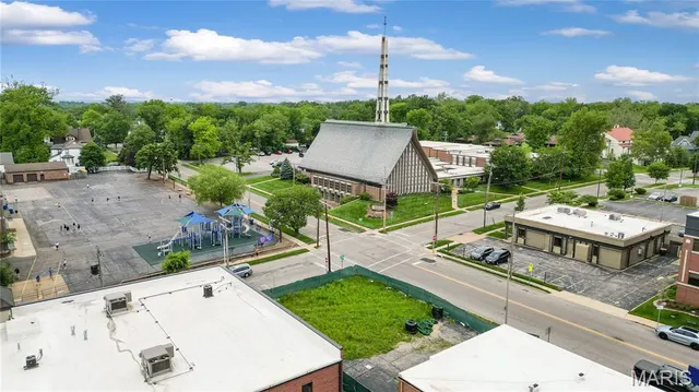 $1,425,000 | 144 West Adams Avenue, Unit 1W, St. Louis, MO 63122