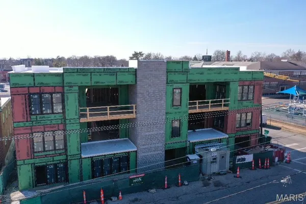 $1,495,000 | 144 West Adams Avenue, Unit 2W, St. Louis, MO 63122