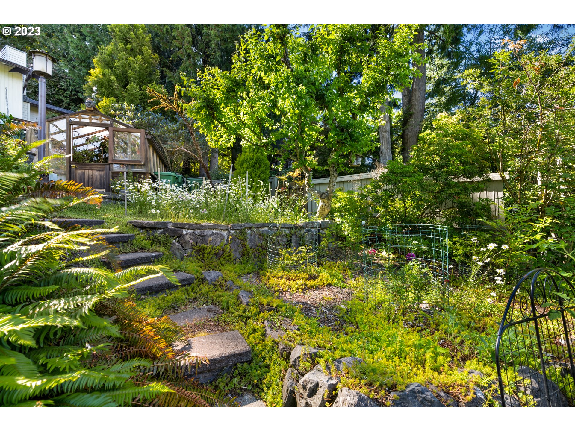 3015 Southwest Raleighview Drive Portland, OR 97225 - Photo 45 of 48 Gallery Image 45