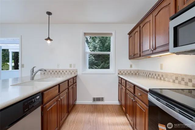 $420,000 | 350 Stillaguamish Place, La Conner, WA 98257