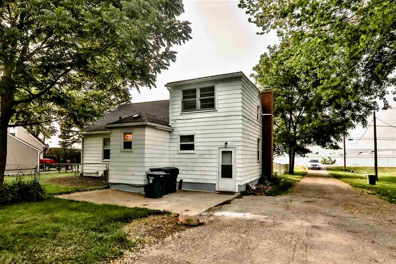 2085 Blackhawk Road Rockford, IL 61109 - Photo 4 of 24 Gallery Image 4