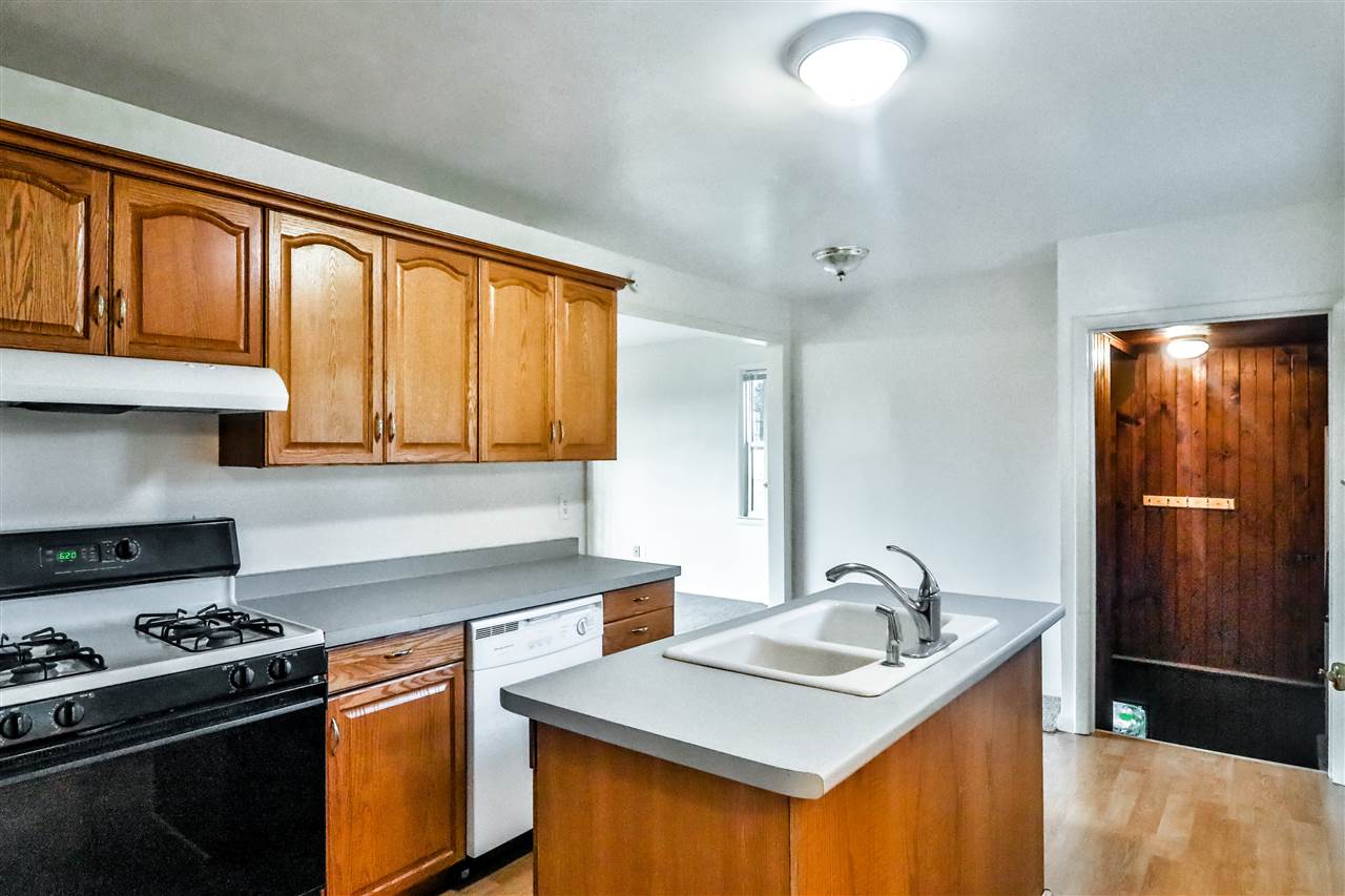 2085 Blackhawk Road Rockford, IL 61109 - Photo 9 of 24 Gallery Image 9