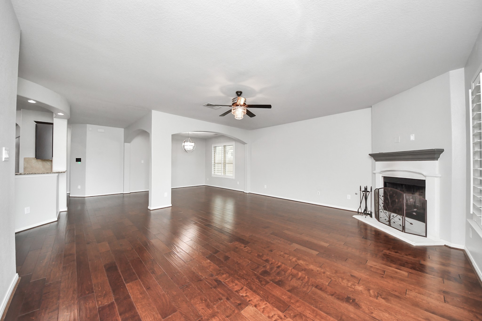1111 Wheatfield Court Rosenberg, TX 77469 - Photo 6 of 48 Gallery Image 6