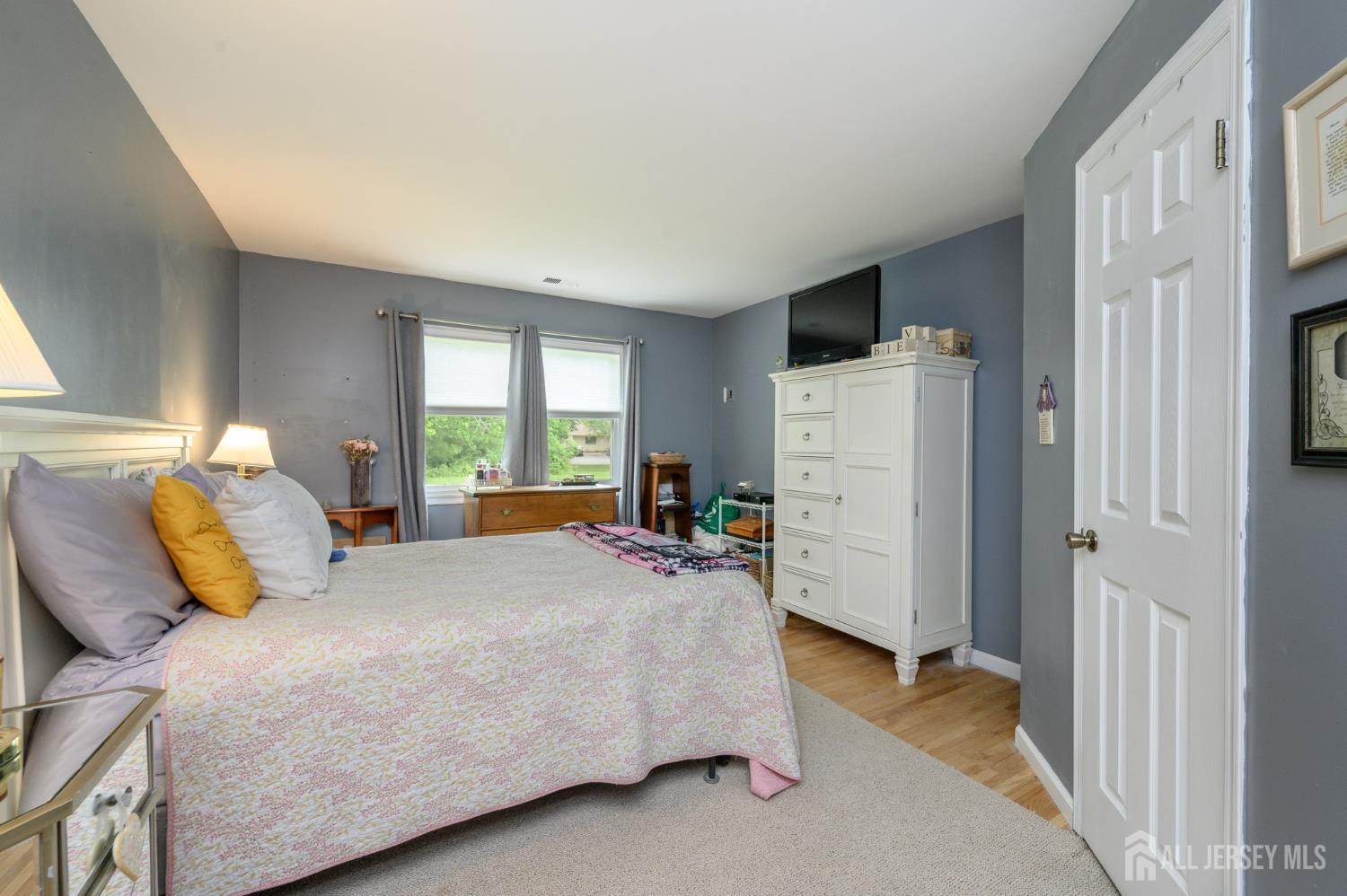 2214 Silver Court Hamilton, NJ 08690 - Photo 13 of 18