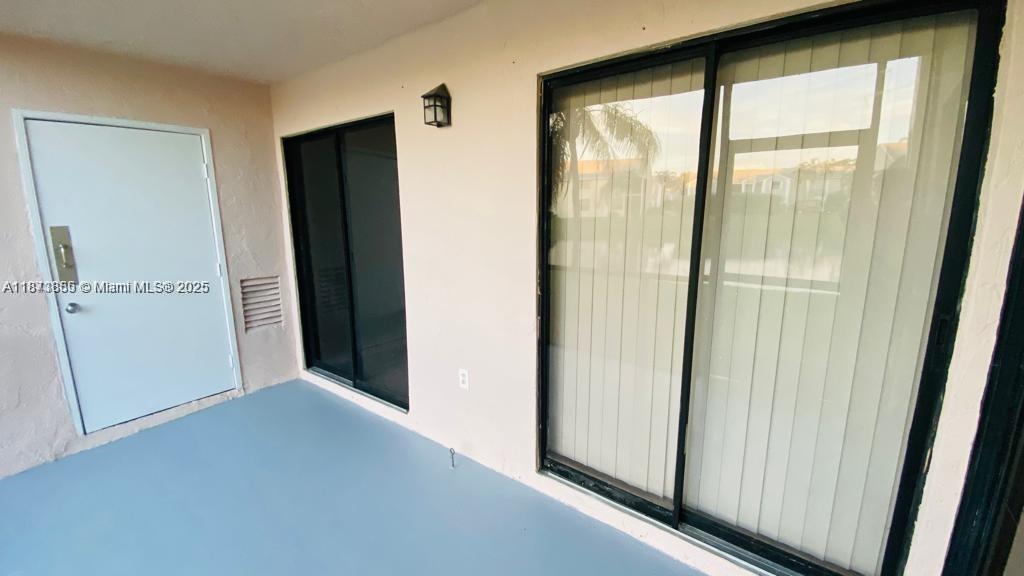 1017 Washington Circle, Unit F Homestead, FL 33034 - Photo 22 of 34 a view of a small space