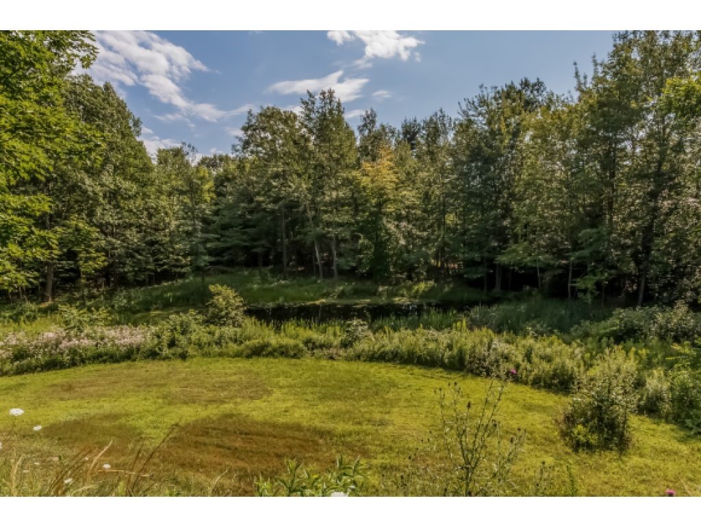 211 Robert Rogers Road Dunbarton, NH 03046 - Photo 31 of 35