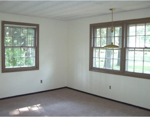 20 Ansie Road Chelmsford, MA 01824 - Photo 7 of 11