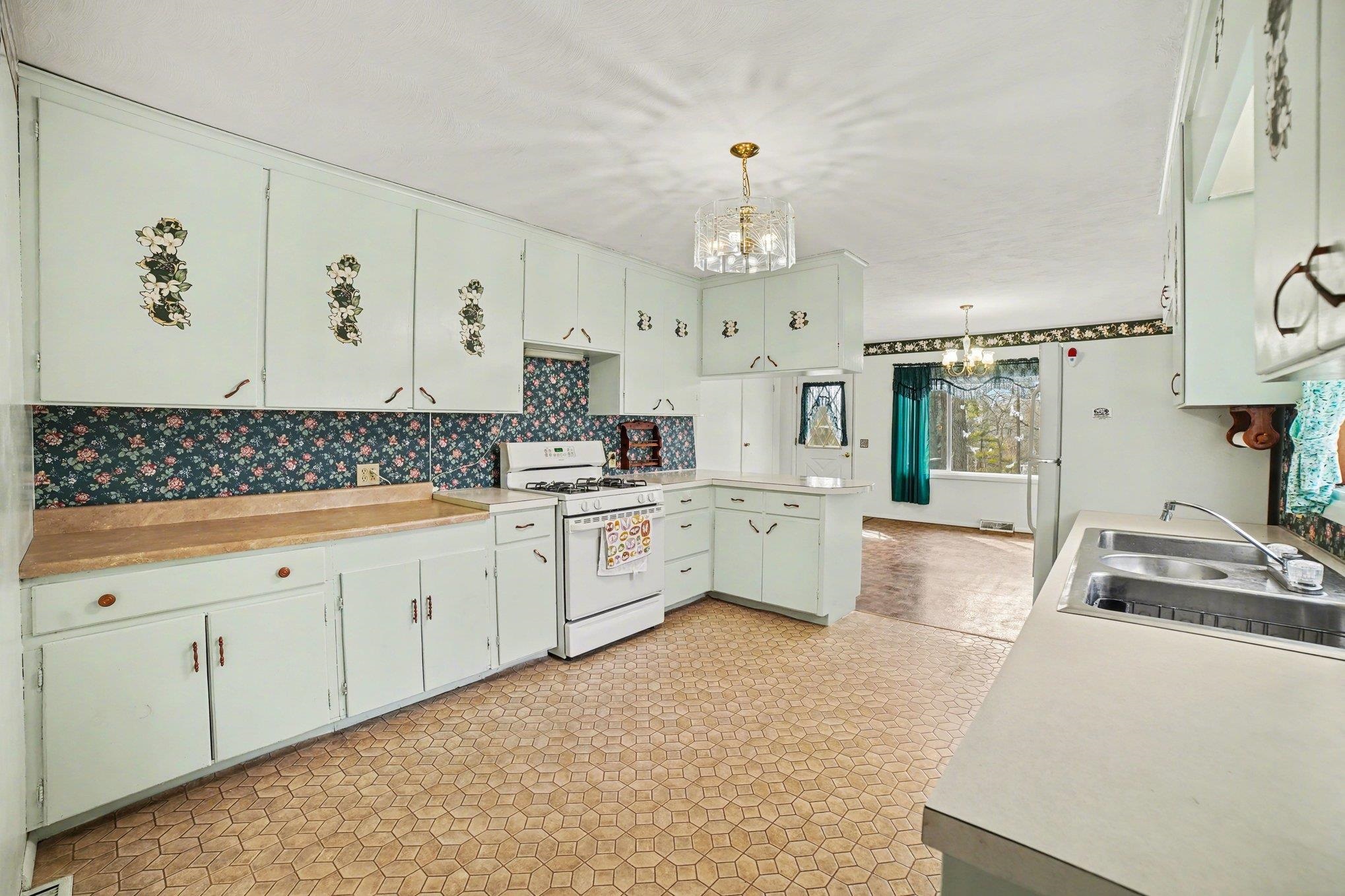 7495 McBride's Road Edmore, MI 48829 - Photo 12 of 38