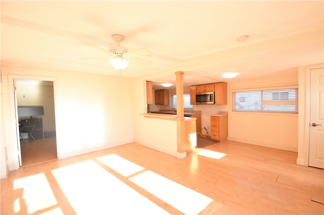 288 Riverside Street Portsmouth, RI 02871 - Photo 5 of 13
