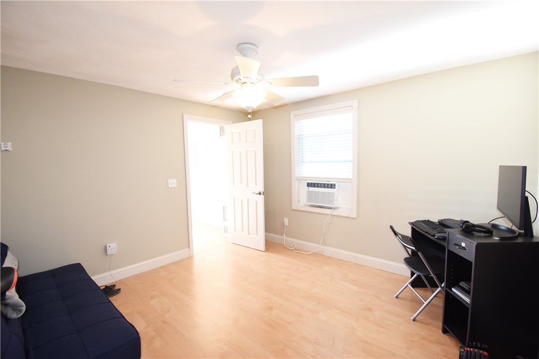 288 Riverside Street Portsmouth, RI 02871 - Photo 10 of 13