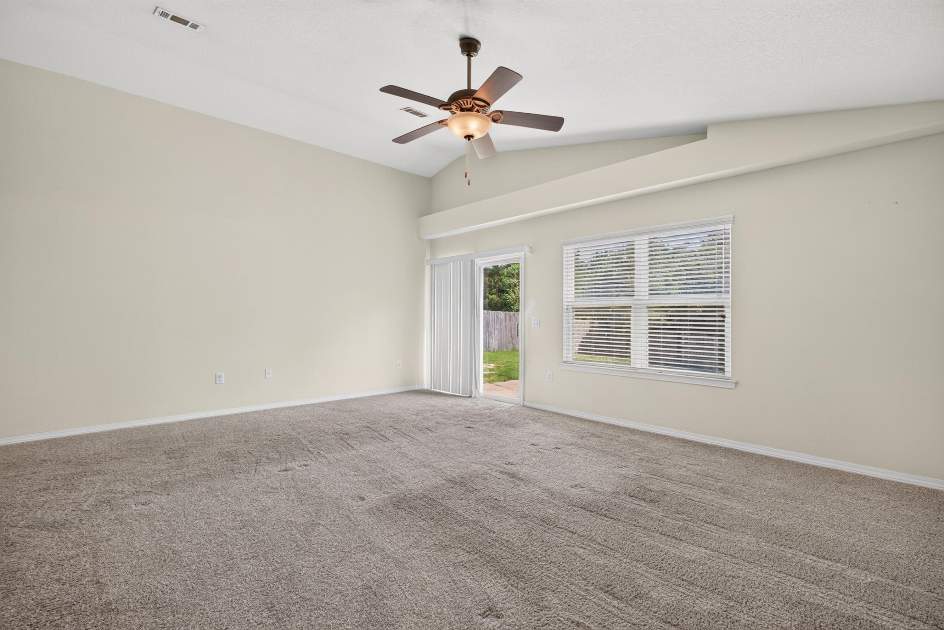 2370 Duncan Ridge Drive Navarre, FL 32566 - Photo 13 of 34 Gallery Image 13