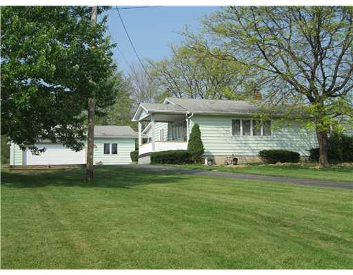 3257 Longview Road Hermitage, PA 16148 - Photo 1 of 7 Exterior Front.