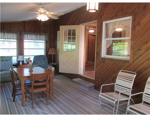 3257 Longview Road Hermitage, PA 16148 - Photo 4 of 7 Sunroom.