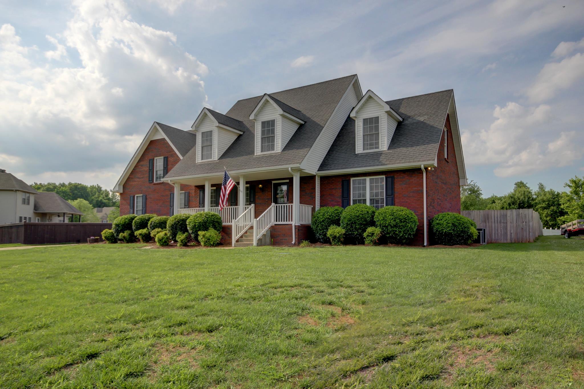 935 South Ridge Trail Clarksville, TN 37043 - Photo 2 of 30 Gallery Image 2