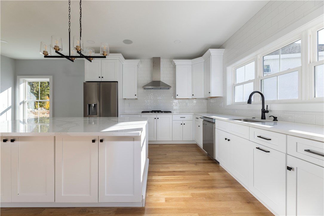 1 Stoneridge Road, Unit 1 Smithfield, RI 02917 - Photo 9 of 38