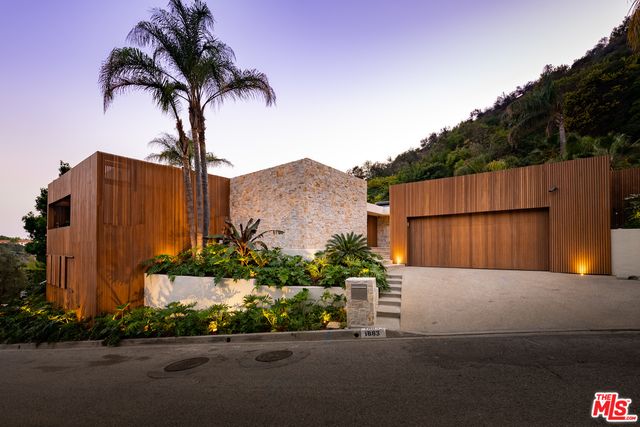 $6,250,000 | 1883 Rising Glen Road, Los Angeles, CA 90069