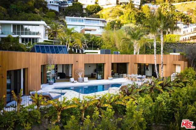 $6,250,000 | 1883 Rising Glen Road, Los Angeles, CA 90069