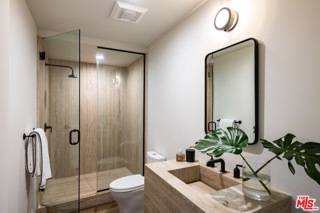 $6,250,000 | 1883 Rising Glen Road, Los Angeles, CA 90069