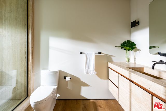 $6,250,000 | 1883 Rising Glen Road, Los Angeles, CA 90069