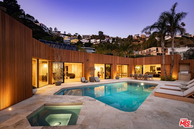 $6,250,000 | 1883 Rising Glen Road, Los Angeles, CA 90069