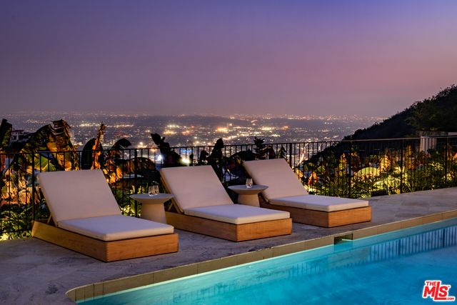 $6,250,000 | 1883 Rising Glen Road, Los Angeles, CA 90069