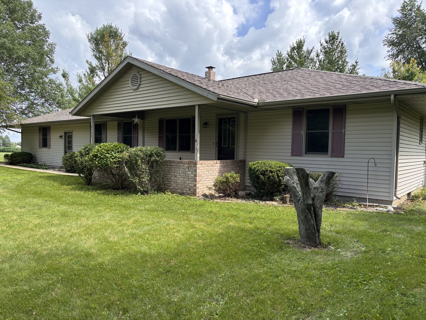 7177 Old Peoria Road Danvers, IL 61732 - Photo 2 of 34