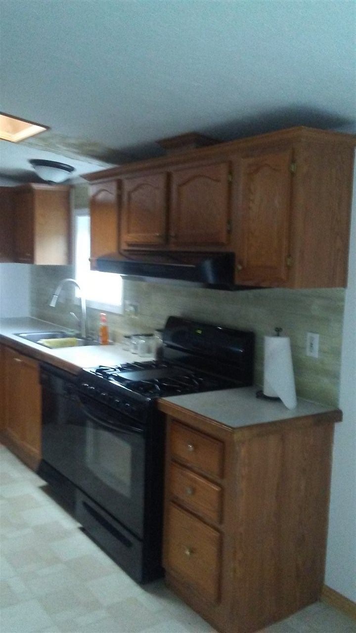 937 Southwest County Line Road Sumner, MI 48889 - Photo 15 of 27 1865945-16.JPG