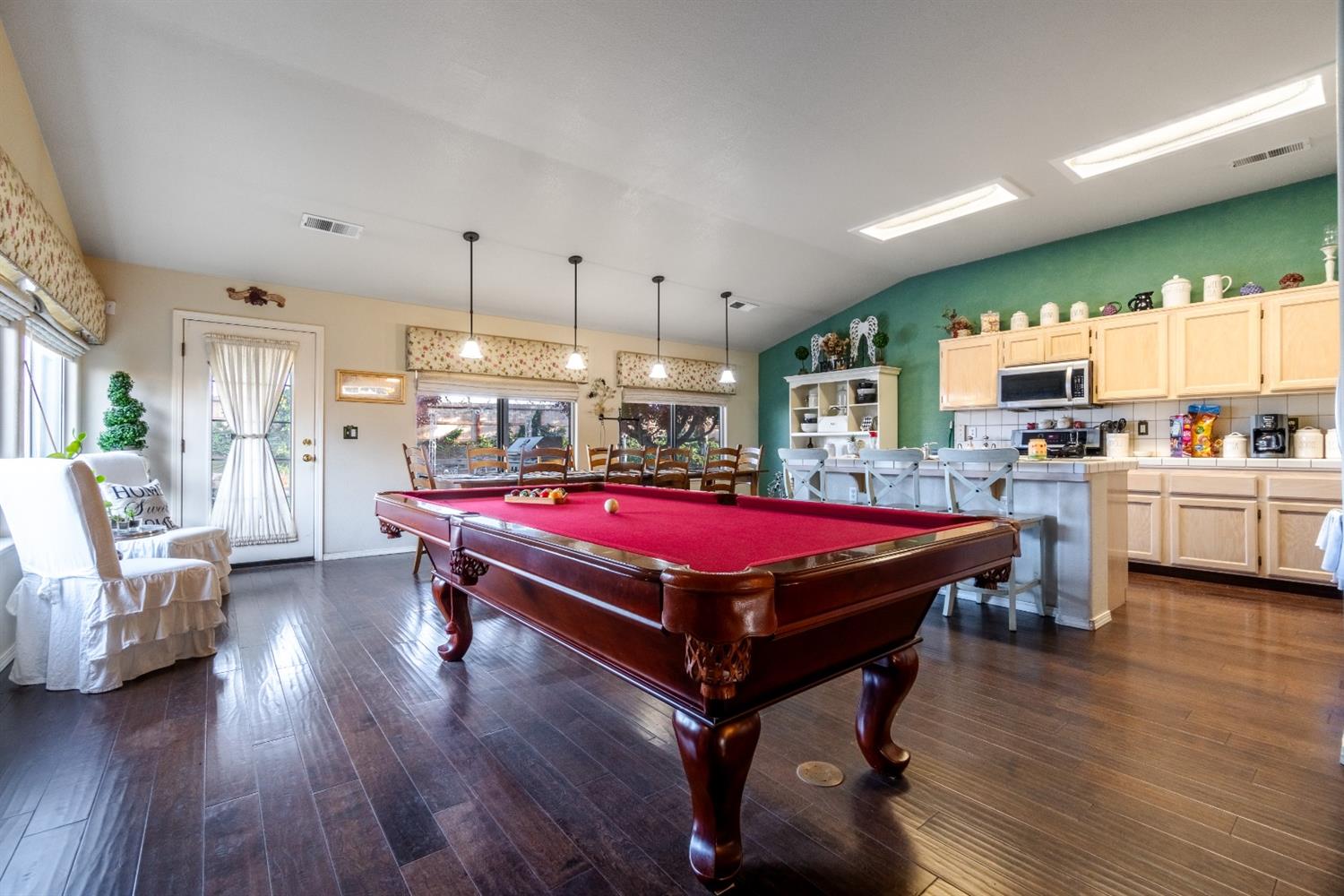 2096 North Thompson Avenue Reedley, CA 93654 - Photo 7 of 32 Gallery Image 7