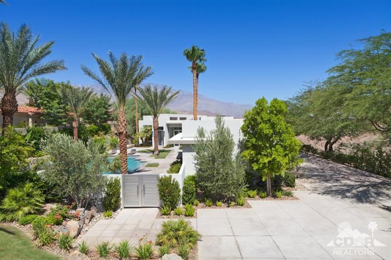 1 Mirada Circle Rancho Mirage, CA 92270 - Photo 27 of 29 a view of a street with flower plants