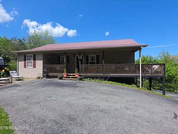 $399,900 | 110 Falcon Crest Drive, Harrogate, TN 37752
