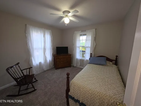 $399,900 | 110 Falcon Crest Drive, Harrogate, TN 37752
