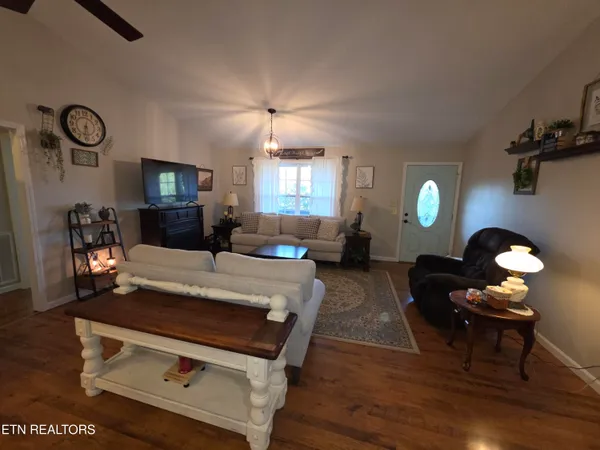 $399,900 | 110 Falcon Crest Drive, Harrogate, TN 37752
